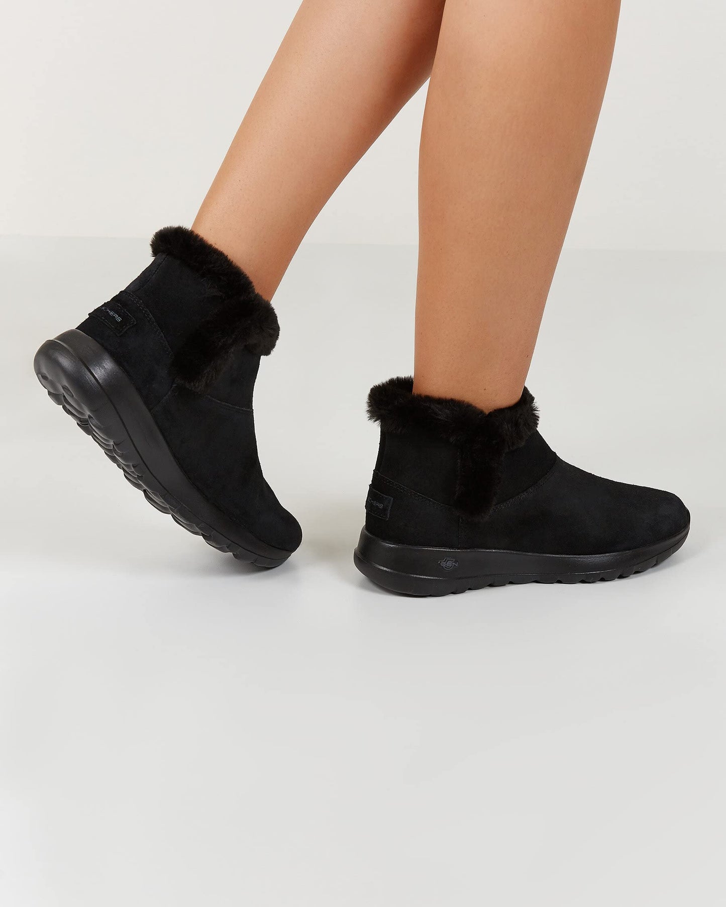 Skechers Women's On-the-go Joy - Bundle Up Classic Ankle Boots