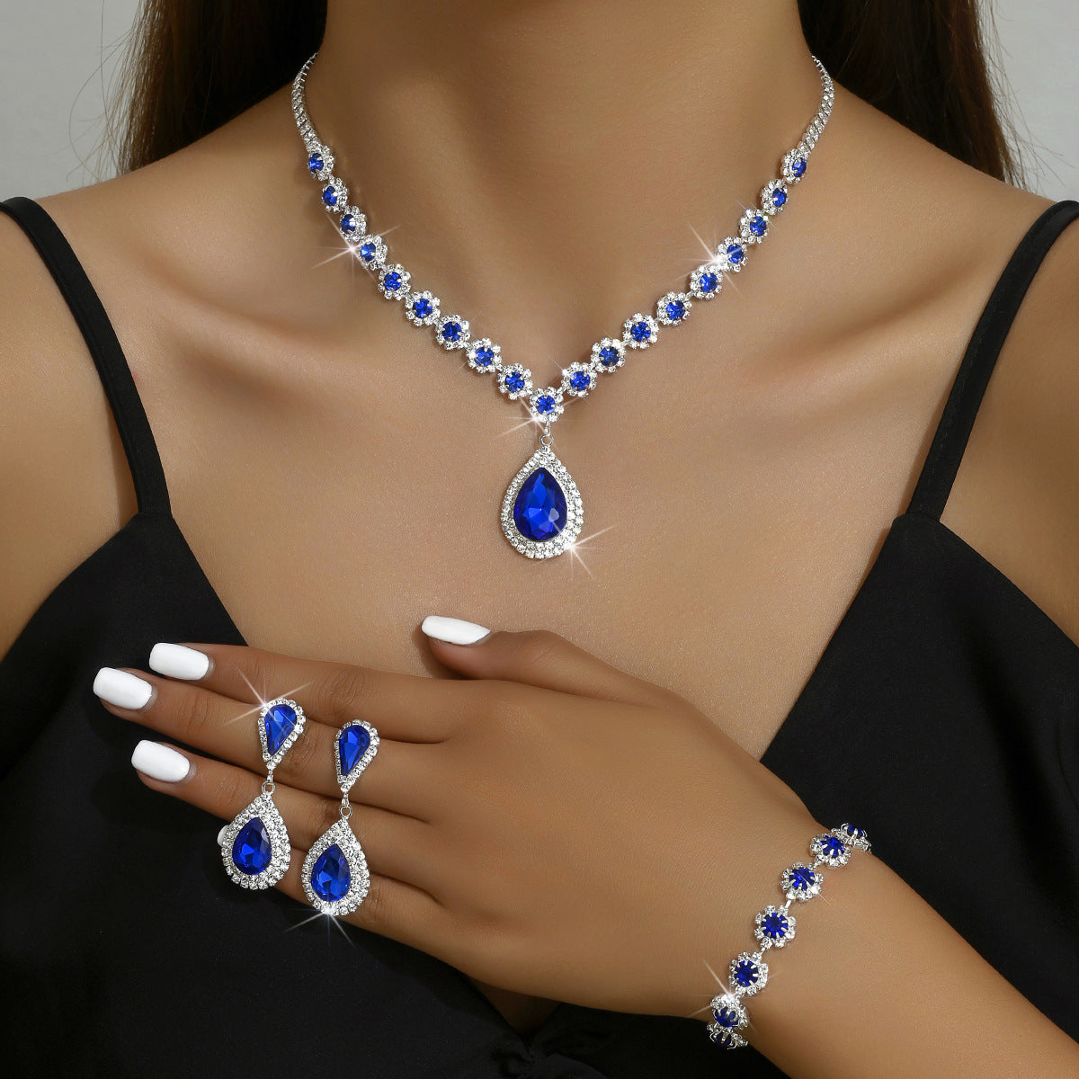 Halskette Ohrstecker Armband 3-Teiliges Modeschmuck-Set