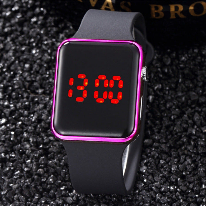 Digital wristwatch