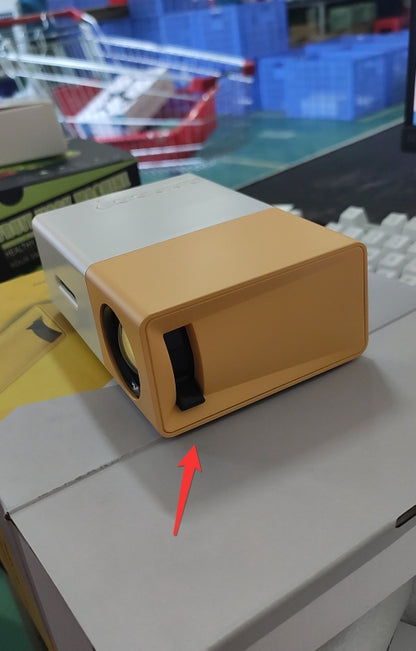 Tragbarer 3D-HD-LED-Heimkino-Projektor mit HDMI- und USB-Audioanschluss, YG300 Mini-Projektor