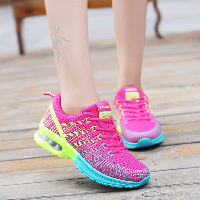 Zapatillas deportivas de malla con cordones