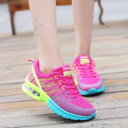 Zapatillas deportivas de malla con cordones