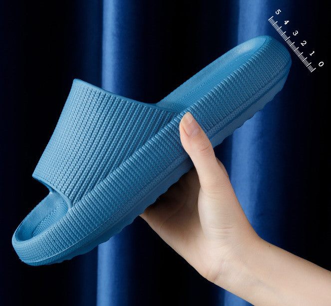 Soft slippers, comfortable to wear, unisex