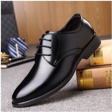 Atmungsaktive Spitz-Slip-On-Schuhe