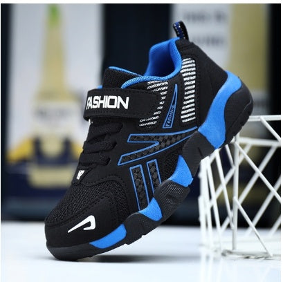 Rutschfester Kinder-Sneaker aus Mesh