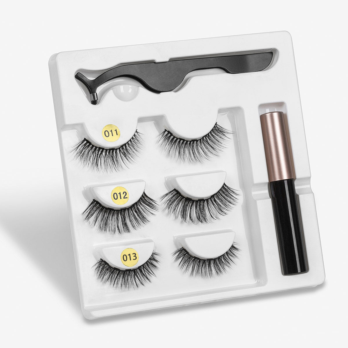 Ein unverzichtbares künstliches Wimpernverlängerungsset