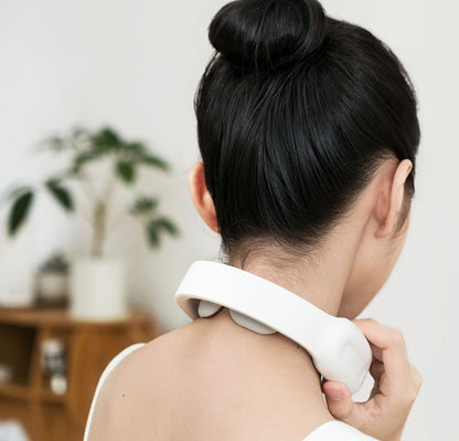 Neck and shoulder massager with smart remote control