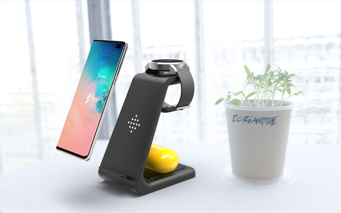 3-in-1 fast charging station: Wireless charging station with fast charging function and mobile phone holder