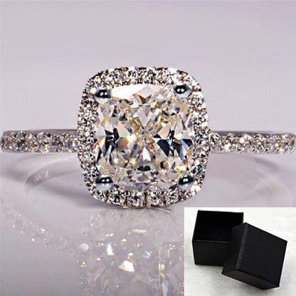 Trendiger Diamantring