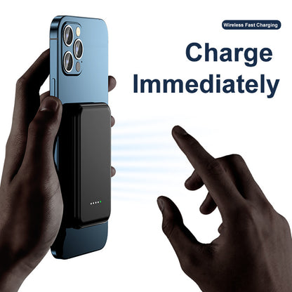 Mini magnetic power bank 5000mAh wireless