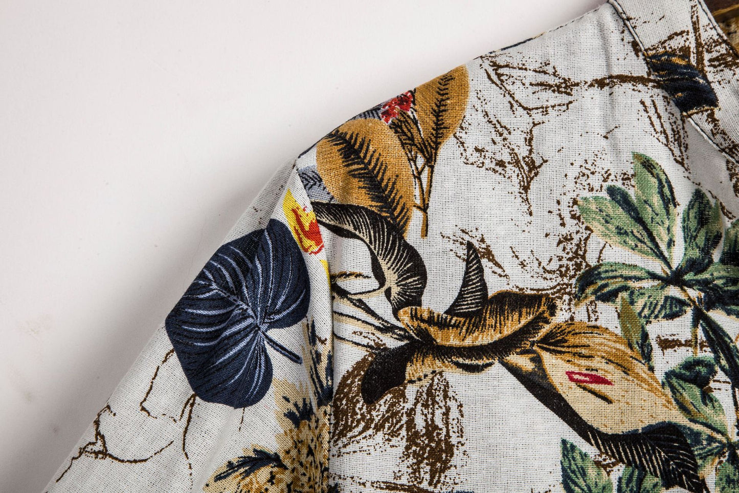 Slim Fit Kontrastfarbenem Aufdruck Hemd