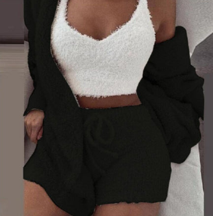 3-piece women's pajama set: long-sleeved crop top and shorts with drawstring