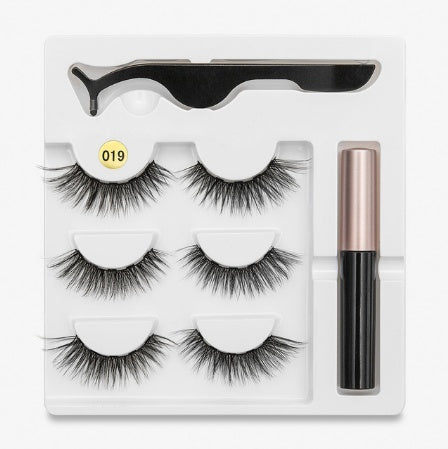 Ein unverzichtbares künstliches Wimpernverlängerungsset