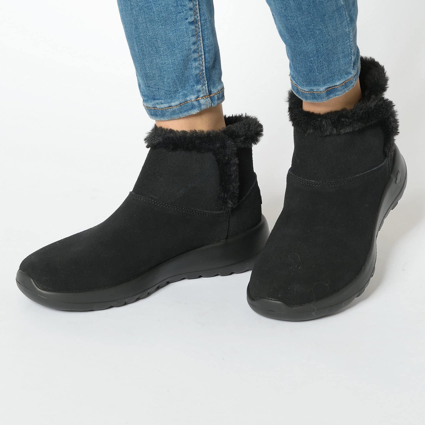 Skechers Women's On-the-go Joy - Bundle Up Classic Ankle Boots
