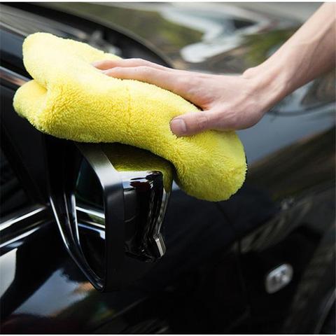 Two-tone, double-sided car wash cloth with dual functionality