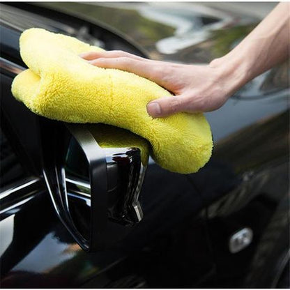 Two-tone, double-sided car wash cloth with dual functionality