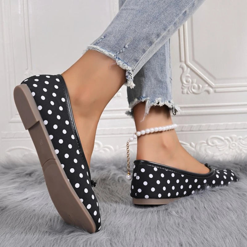 2026 Ganzjährige neue Damen Sanfte Flats mit flacher Sohle - Schleife Bequeme Mutter-Schuhe, verschiedene Optionen verfügbar Freizeitschuhe