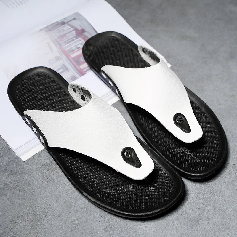 MAEDEF Neue Sandalen Schuhe Herren Sommer Herren Flip Flops Hochwertige Strandsandalen Anti-Rutsch Zapatos Hombre Freizeitschuhe Herren Pantoffeln