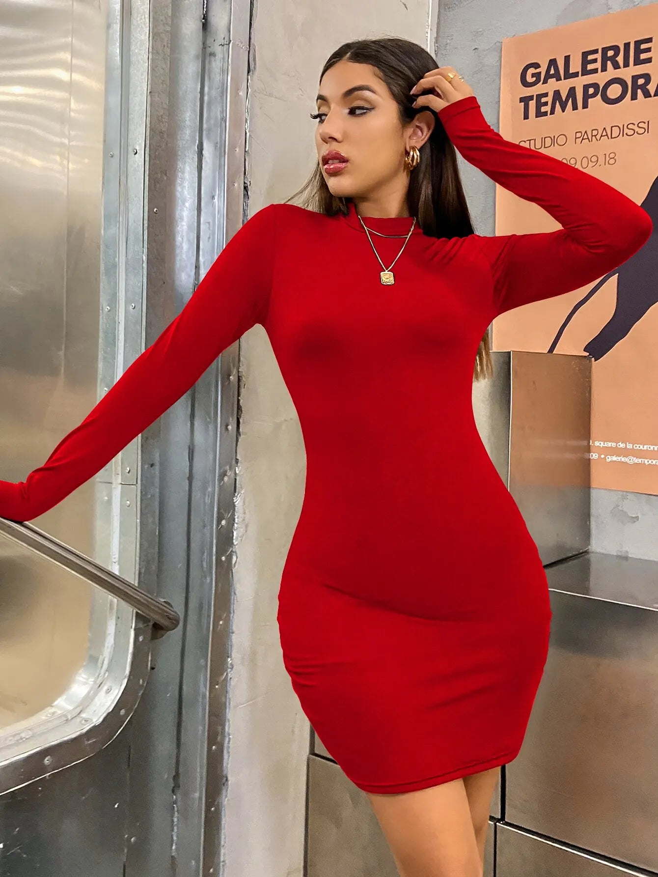 Langarm Slim Bodycon Minikleid Damen Rollkragen Plissiert Party Gerafft Kurzes Abendclub-Outfit Einfarbig