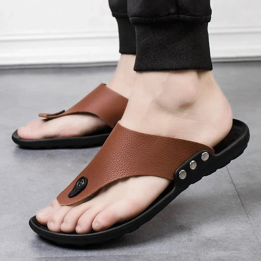 MAEDEF Neue Sandalen Schuhe Herren Sommer Herren Flip Flops Hochwertige Strandsandalen Anti-Rutsch Zapatos Hombre Freizeitschuhe Herren Pantoffeln