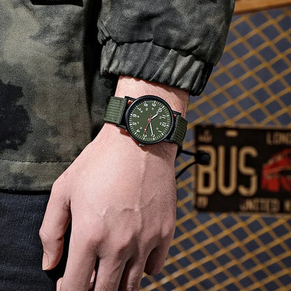 2023 Fashion Herrenuhren Luxusmarke Mode Herren Quarzuhren Leuchtzeiger Herrenuhr Großes Zifferblatt Wasserdichte Herrenarmbanduhr