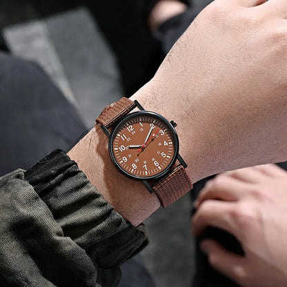 2023 Fashion Herrenuhren Luxusmarke Mode Herren Quarzuhren Leuchtzeiger Herrenuhr Großes Zifferblatt Wasserdichte Herrenarmbanduhr