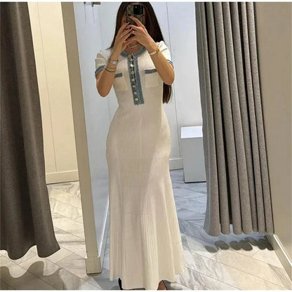 Elegantes, kontrastierendes, gestricktes Maxi-Kleid für Damen, schickes O-Ausschnitt-Kurzarmkleid mit Metallknöpfen, figurbetonte Kleider, Büro-Lady-Pendlerrobe
