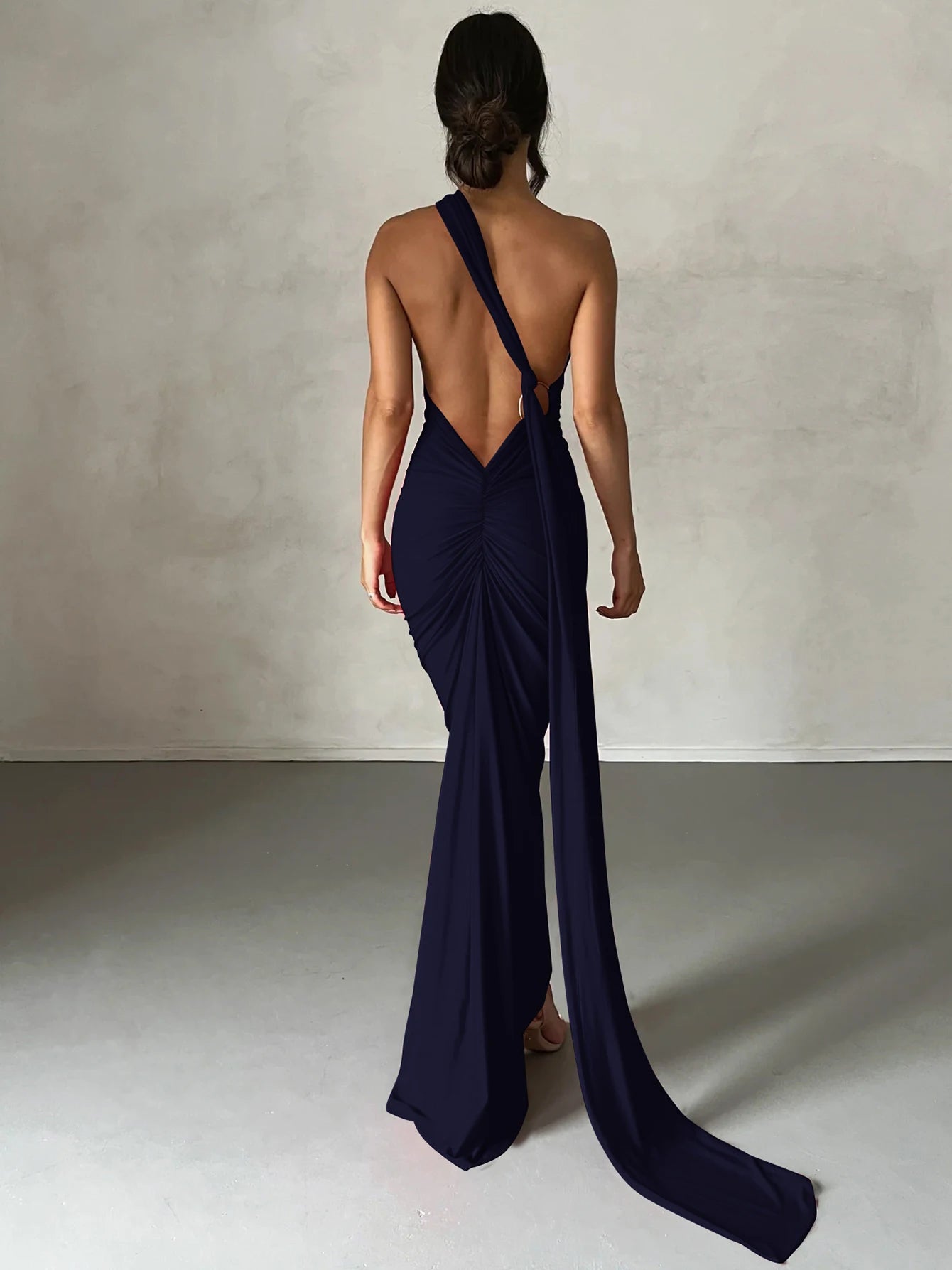 Hugcitar One Shoulder Backless Adjustable Scarf Loop Rüschen Sexy Maxikleid Damen Elegant Y2K Streetwear Festival Outfit
