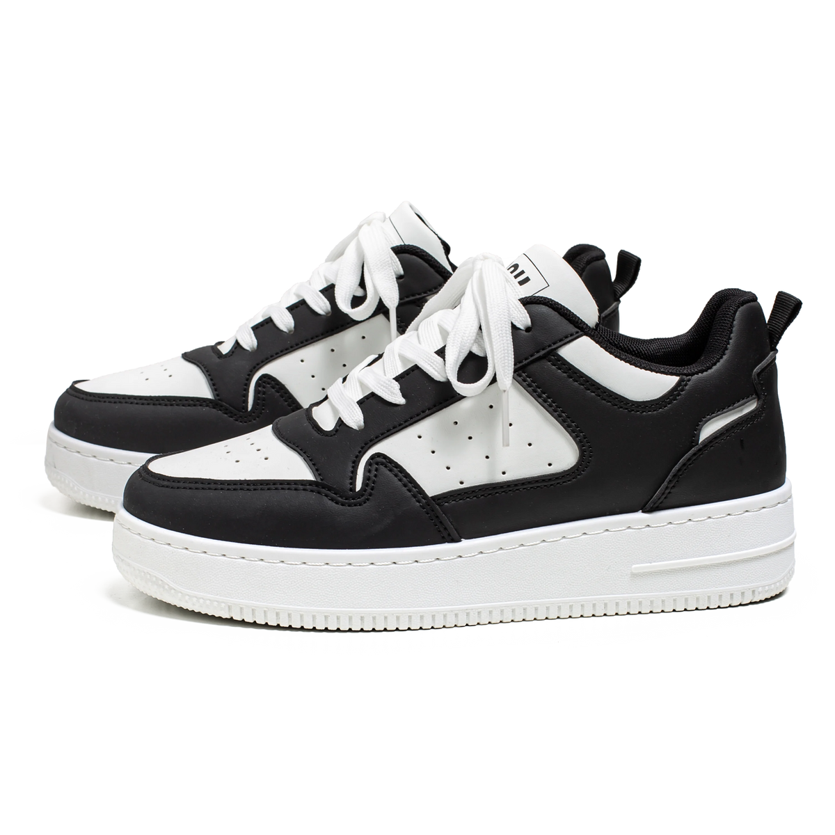 Spring and Summer Men's Shoes, New Breathable Sneakers, Men's Trendy and Versatile Thick-Soled White Shoes, Sports and Casual Shoes