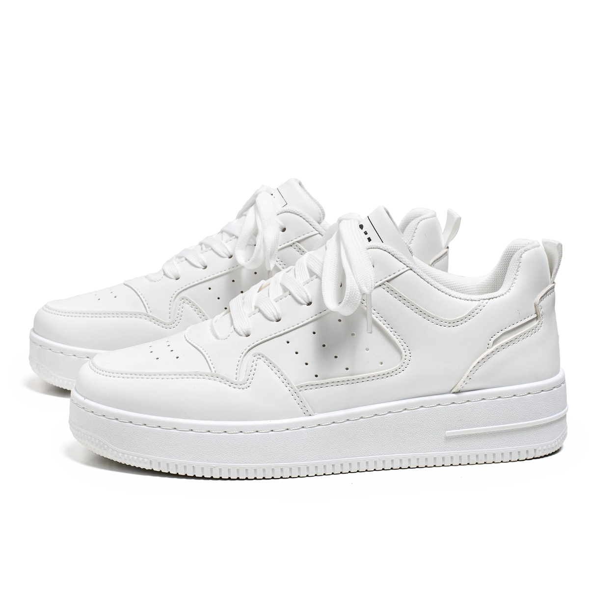 Spring and Summer Men's Shoes, New Breathable Sneakers, Men's Trendy and Versatile Thick-Soled White Shoes, Sports and Casual Shoes