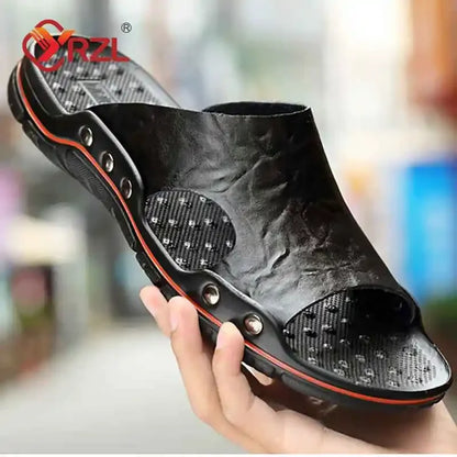 YRZL Sandalen Herren Leder Klassische Sommer Herren Hausschuhe Weiche Schwarze Hausschuhe PU-Leder Hausschuhe Leichte EVA-Slides für Herren