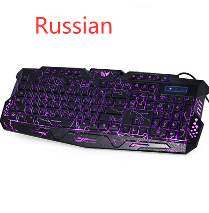 J10 dreifarbige Hintergrundbeleuchtung, kabelgebundenes Gaming-Tastaturset, farbenfrohe leuchtende Gaming-Maus, Tastatur, russische Tastatur