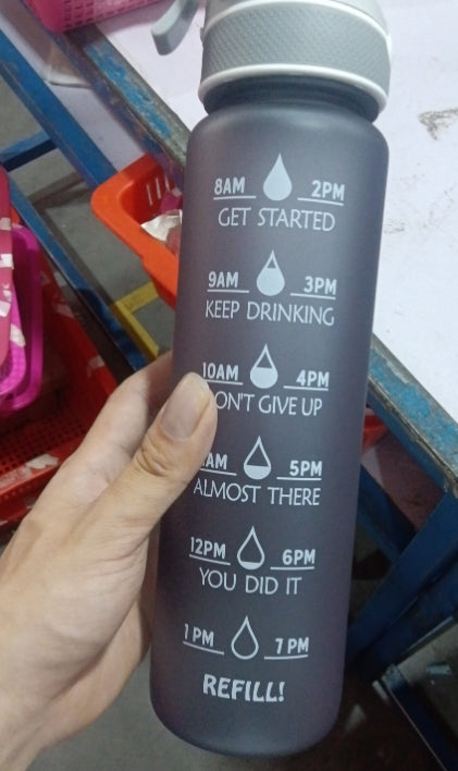 Wasserflaschen-Schutzhülle mit Strohhalm, Space Cup, Sport-Wasserflasche