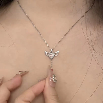 Bewegliche Amor Herz Engelsflügel Quasten Kristall Halskette