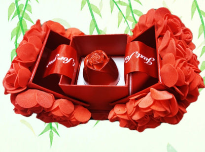 Geschenkbox Metallrose Halskette Schmuckset