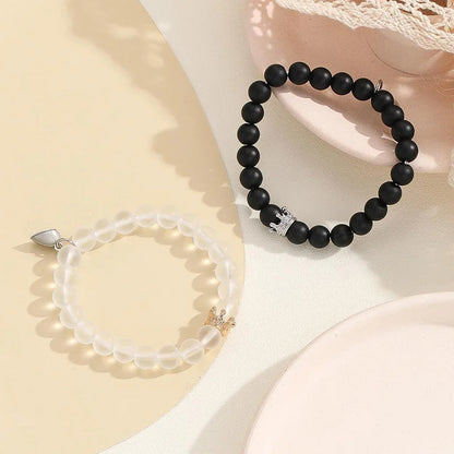 Handgefertigtes Kronen-Perlenarmband Leuchtenden Herzanhängern Modeschmuck 2er-Set